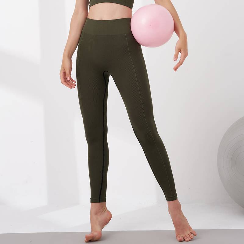 1L-T585586 Women Sportswear and Yogawear with Vest Bra and long Leggings - Image 9